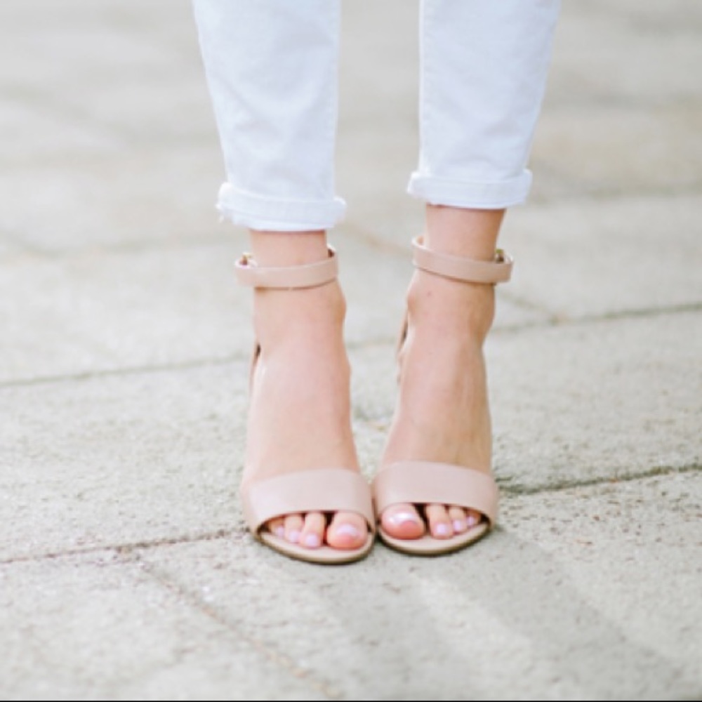 Nine West blush nude strappy kitten heel sandal 8